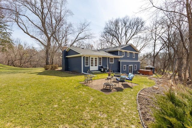 18427 Heathcote Lane, Wayzata, MN 55391