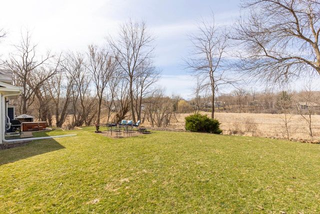 18427 Heathcote Lane, Wayzata, MN 55391