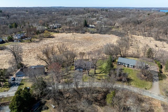 18427 Heathcote Lane, Wayzata, MN 55391