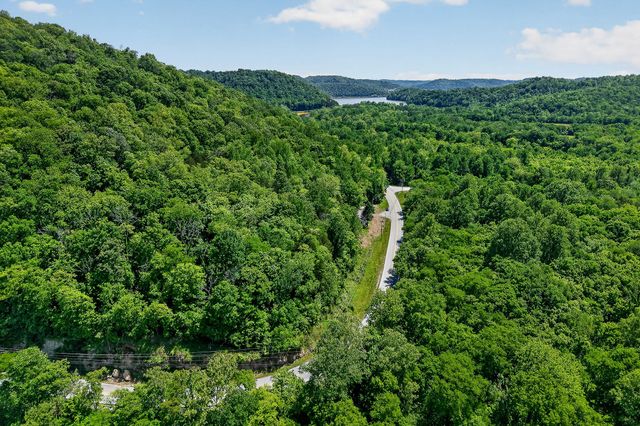 2176 Jennings Creek Hwy, Whitleyville, TN 38588