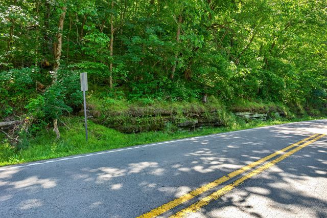 2176 Jennings Creek Hwy, Whitleyville, TN 38588