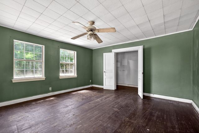 2176 Jennings Creek Hwy, Whitleyville, TN 38588