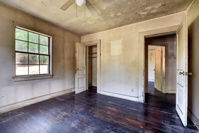 2176 Jennings Creek Hwy, Whitleyville, TN 38588