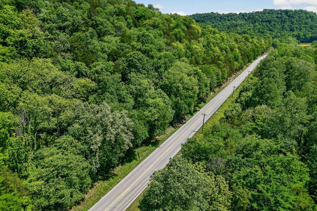 2176 Jennings Creek Hwy, Whitleyville, TN 38588
