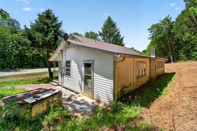 2176 Jennings Creek Hwy, Whitleyville, TN 38588