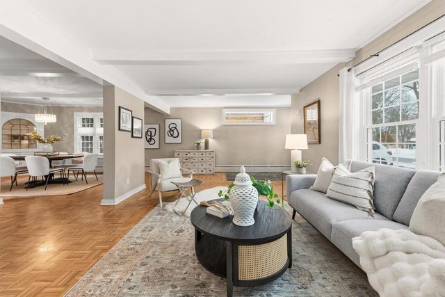 722 E Carlisle AVENUE, Whitefish Bay, WI 53217