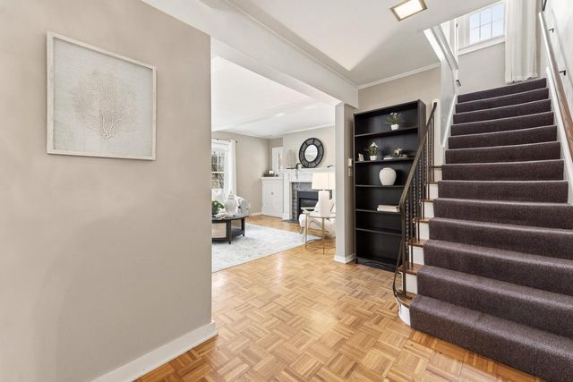 722 E Carlisle AVENUE, Whitefish Bay, WI 53217