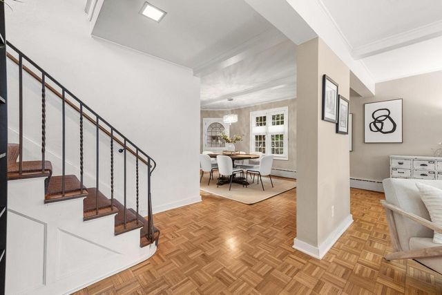 722 E Carlisle AVENUE, Whitefish Bay, WI 53217