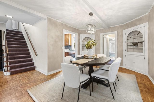 722 E Carlisle AVENUE, Whitefish Bay, WI 53217