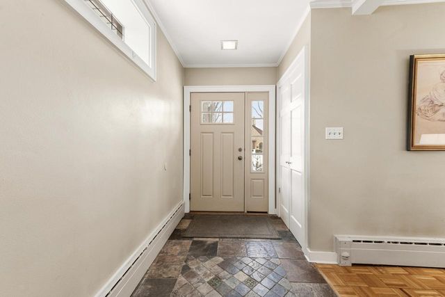 722 E Carlisle AVENUE, Whitefish Bay, WI 53217