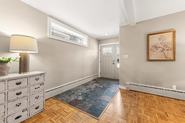 722 E Carlisle AVENUE, Whitefish Bay, WI 53217