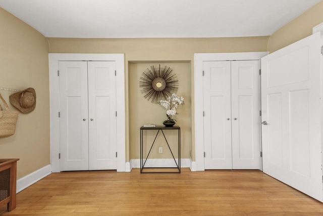 722 E Carlisle AVENUE, Whitefish Bay, WI 53217