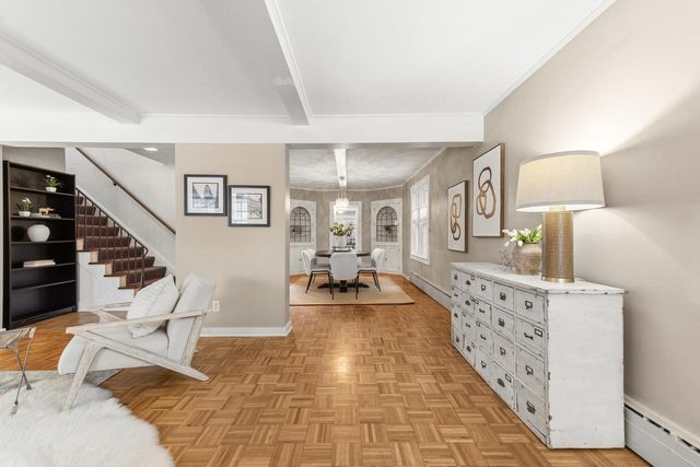 722 E Carlisle AVENUE, Whitefish Bay, WI 53217