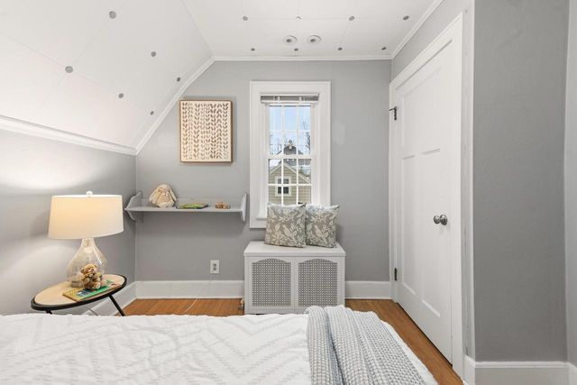 722 E Carlisle AVENUE, Whitefish Bay, WI 53217