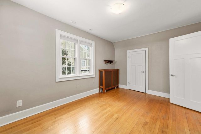 722 E Carlisle AVENUE, Whitefish Bay, WI 53217