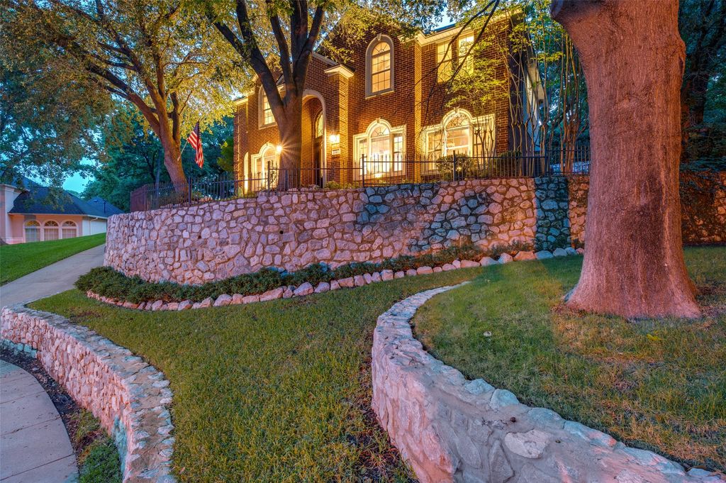 3145 Joyce Court, Grapevine, TX 76051 — exterior
