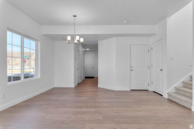 997 N AMBERLY DR, North Salt Lake, UT 84054