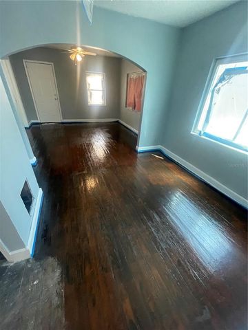 735 18TH STREET S, St Petersburg, FL 33712