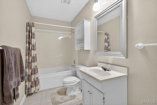 2028 Belltower Drive, St Peters, MO 63376