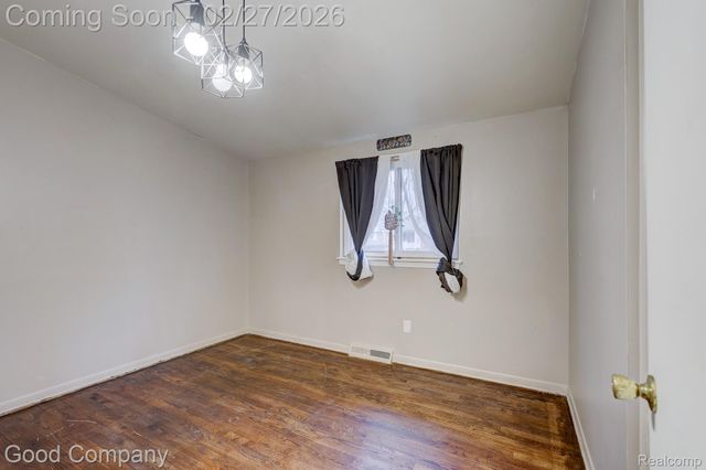 413 Poplar Avenue, Royal Oak, MI 48073