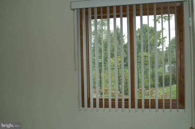 422 E RAVENS CREST DR, Plainsboro, NJ 08536