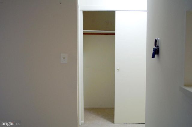 422 E RAVENS CREST DR, Plainsboro, NJ 08536