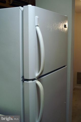 422 E RAVENS CREST DR, Plainsboro, NJ 08536