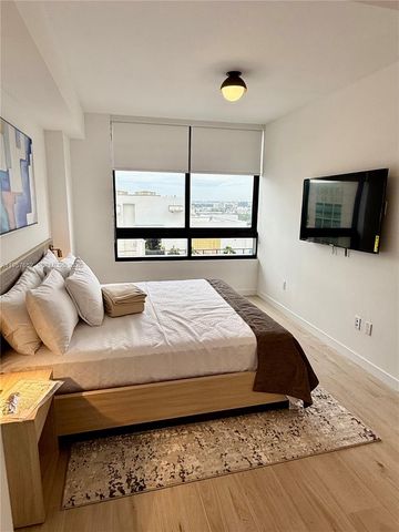 225 N Miami Ave 3406, Miami, FL 33128