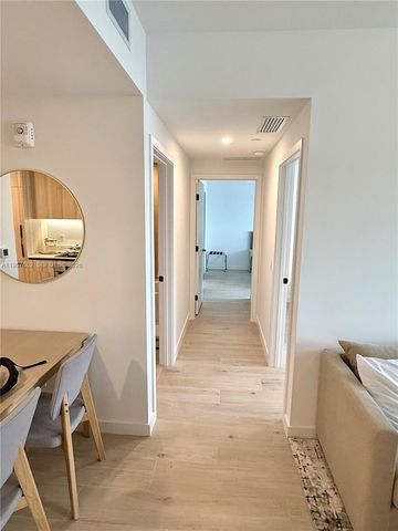 225 N Miami Ave 3406, Miami, FL 33128