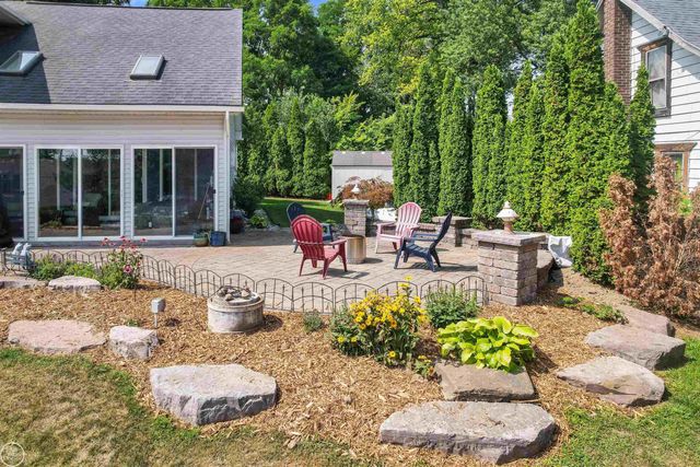 695 King Circle, Orion Twp, MI 48362