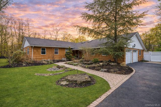 38 Arista Drive, Dix Hills, NY 11746