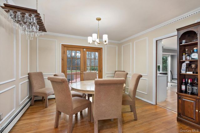 38 Arista Drive, Dix Hills, NY 11746