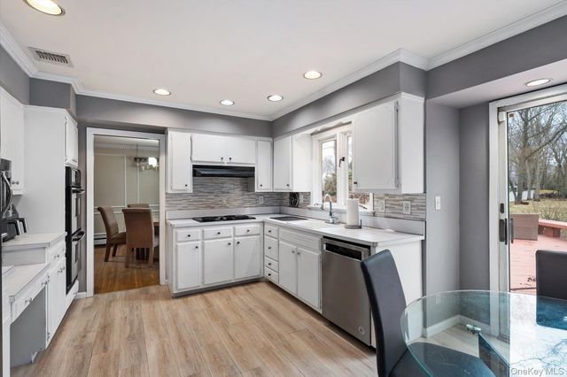 38 Arista Drive, Dix Hills, NY 11746