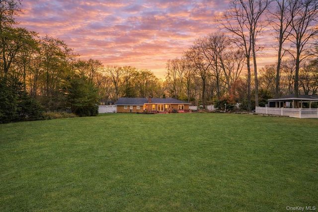 38 Arista Drive, Dix Hills, NY 11746