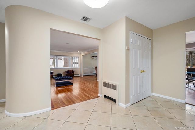 38 Arista Drive, Dix Hills, NY 11746