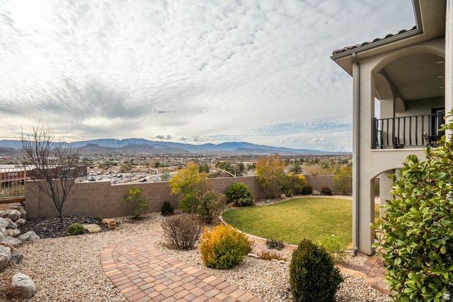 2035 N GUNSIGHT DR, St. George, UT 84770