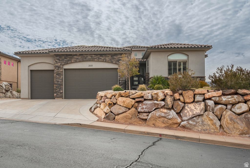 2035 N GUNSIGHT DR, St. George, UT 84770