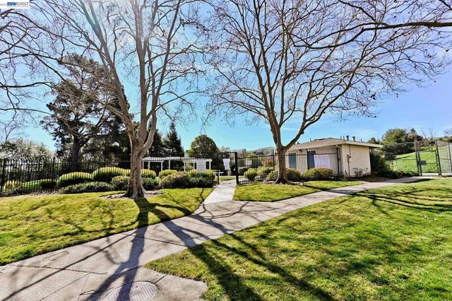 15 Pamplona Court, San Ramon, CA 94583