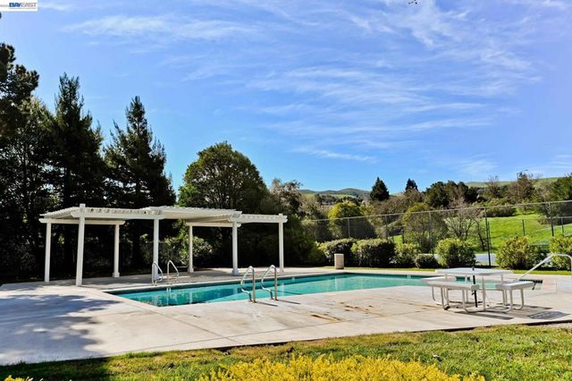 15 Pamplona Court, San Ramon, CA 94583