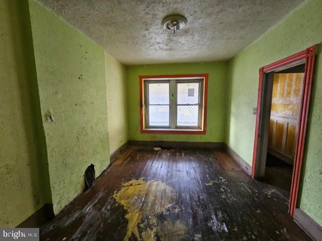 30 E WISTER ST, Philadelphia, PA 19144