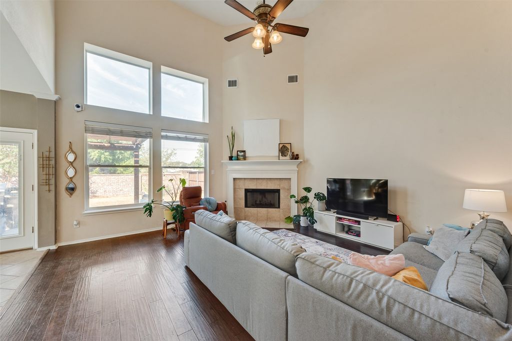 8425 Tyler Drive, Lantana, TX 76226 — photo 4