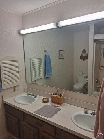3731 SE 27th ST, Topeka, KS 66605