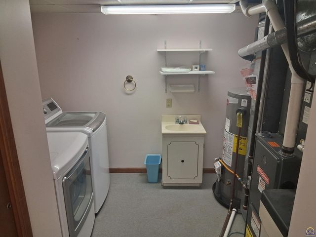 3731 SE 27th ST, Topeka, KS 66605
