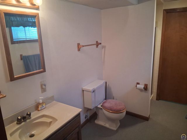 3731 SE 27th ST, Topeka, KS 66605