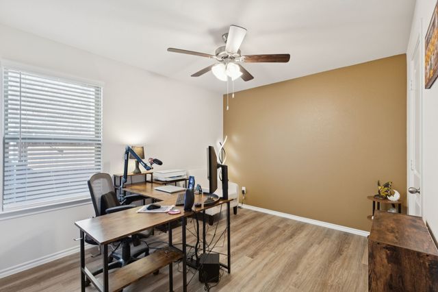 845 Moonwake Drive, Lavon, TX 75166