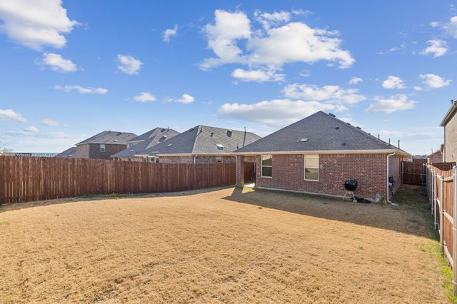 845 Moonwake Drive, Lavon, TX 75166