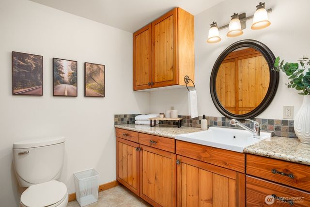 16 Bridlewood Circle, Kirkland, WA 98033