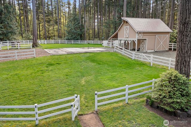 16 Bridlewood Circle, Kirkland, WA 98033