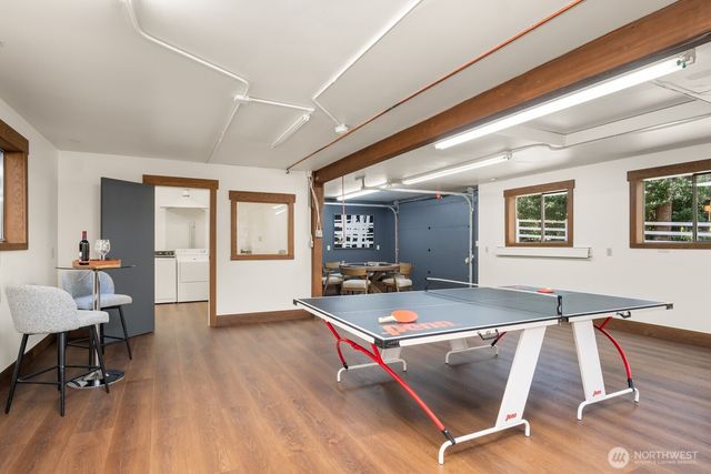 16 Bridlewood Circle, Kirkland, WA 98033