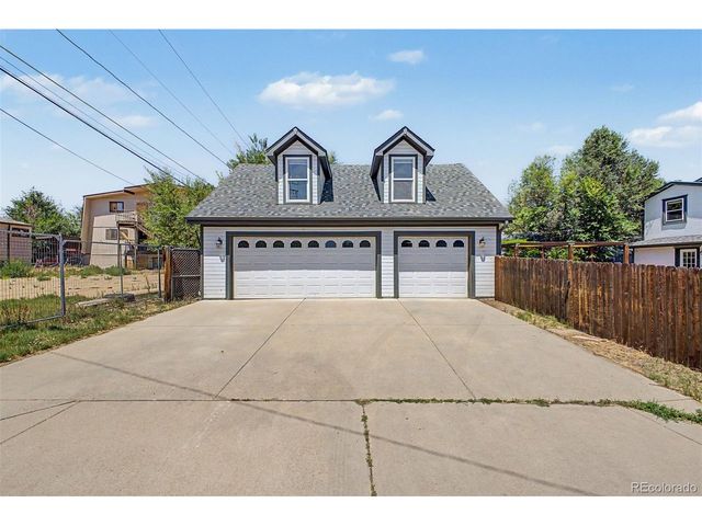 1805 Harlan St, Lakewood, CO 80214